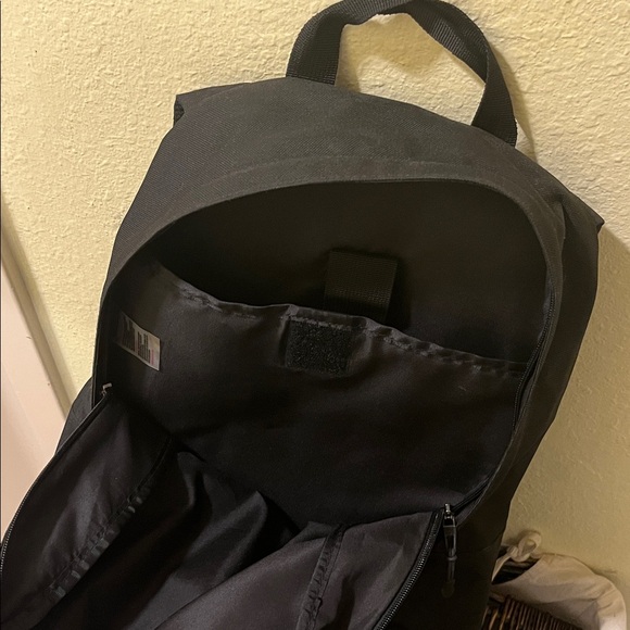 Gymshark backpack - Picture 3 of 3